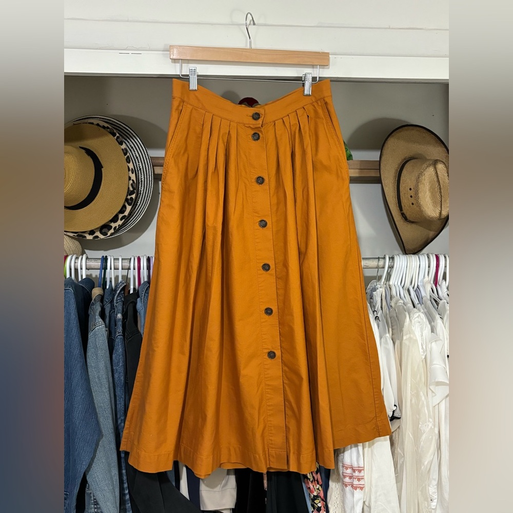 H & M Midi-Length Burnt Orange Button Front Skirt with Pockets